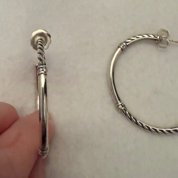 David Yurman silver hoops with diamonds - Picture 2 of 3